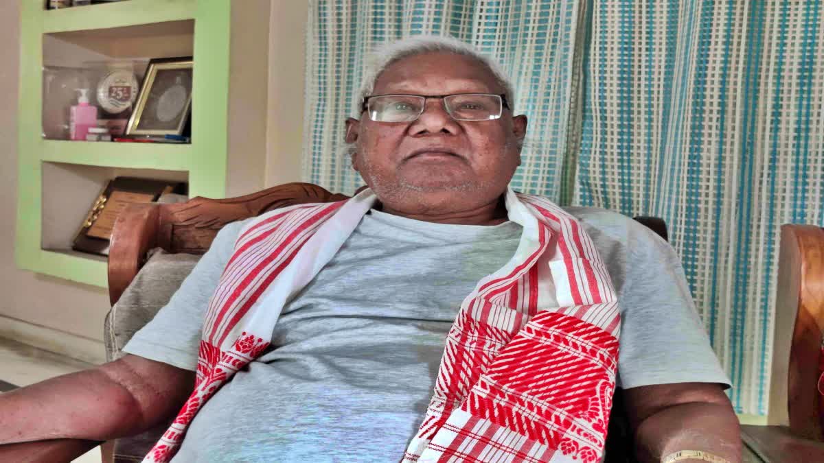 पुलिस अधिकारी बनकर पद्मभूषण कड़िया मुंडा से रंगदारी की मांग, साइबर थाने में मामला दर्ज